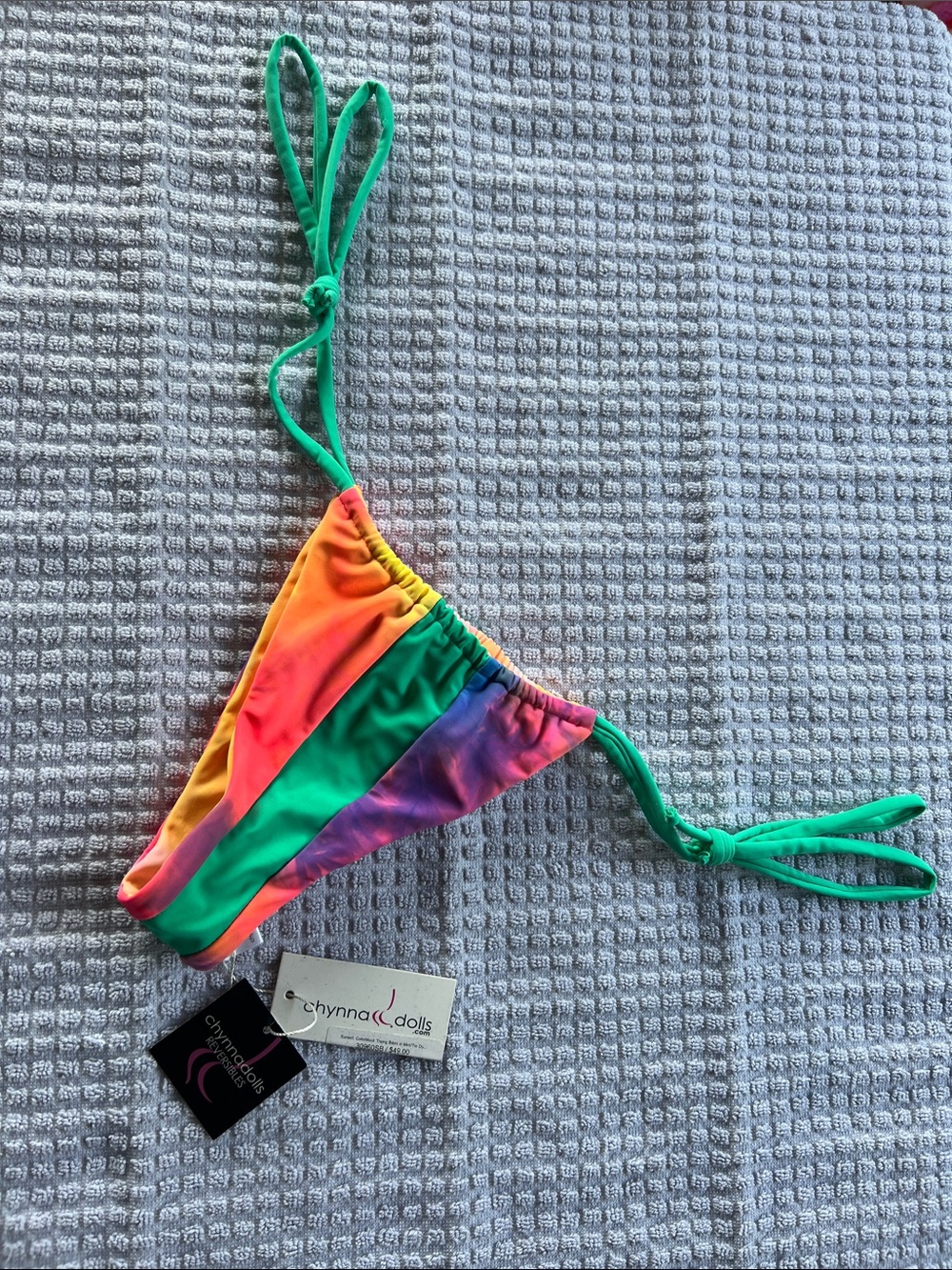 Chynna Doll Reversible bikini bottoms